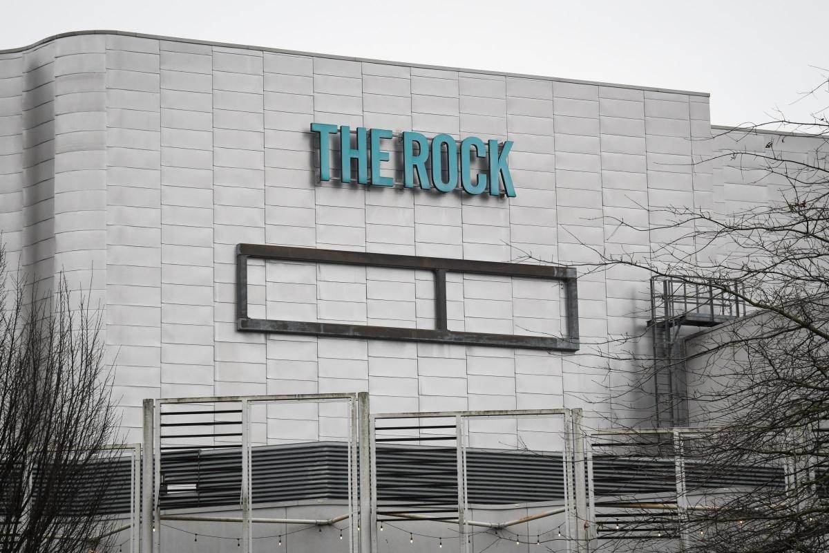Leisure facilities at shopping centre back open after power failure