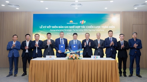 Vietnam Airlines and FPT Strengthen Comprehensive Strategic Partnership to Advance Digital Aviation