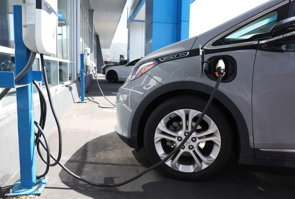 An EPA proposal could lead U.S. auto makers to shift their strategy on EVs