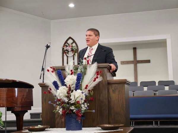 Pastor abducted at gunpoint while delivering sermon