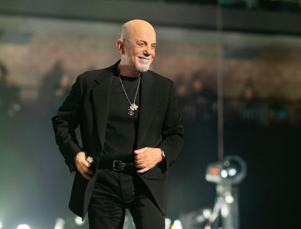 Billy Joel describes symptom of brain condition as "like being on a boat"
