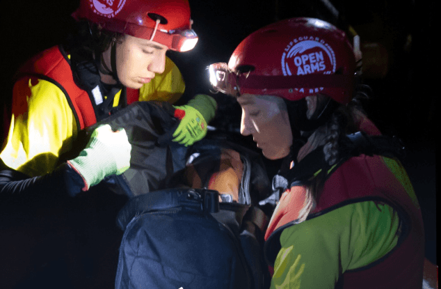 54 migrants rescued from oil platform, where one woman gave birth