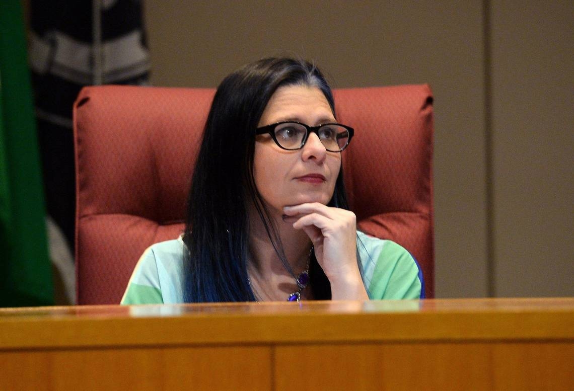 CMS board members challenge NC legislature to ‘do more', say teacher raises not enough
