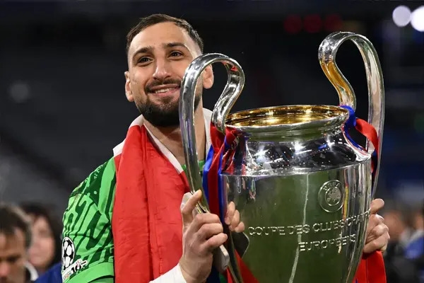 Pep Guardiola approves Gianluigi Donnarumma signing as agent comments on Manchester City talks