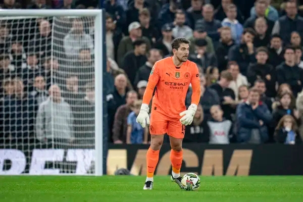 Unnamed Premier League trio circle for Manchester City goalkeeper