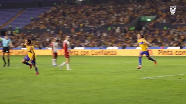 Pitchside: Lizbeth Ovalle's viral goal for Tigres Women