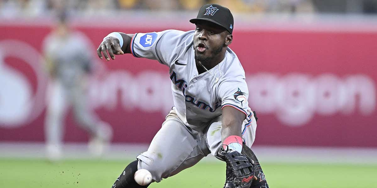 Marlins' Ronny Simon responds to 3-error nightmare in loss to Padres