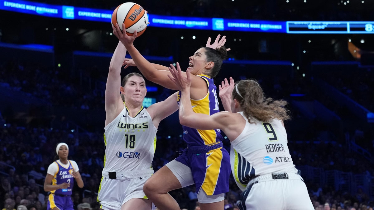 Sparks' Kelsey Plum breaks 9-year record in Wings takedown