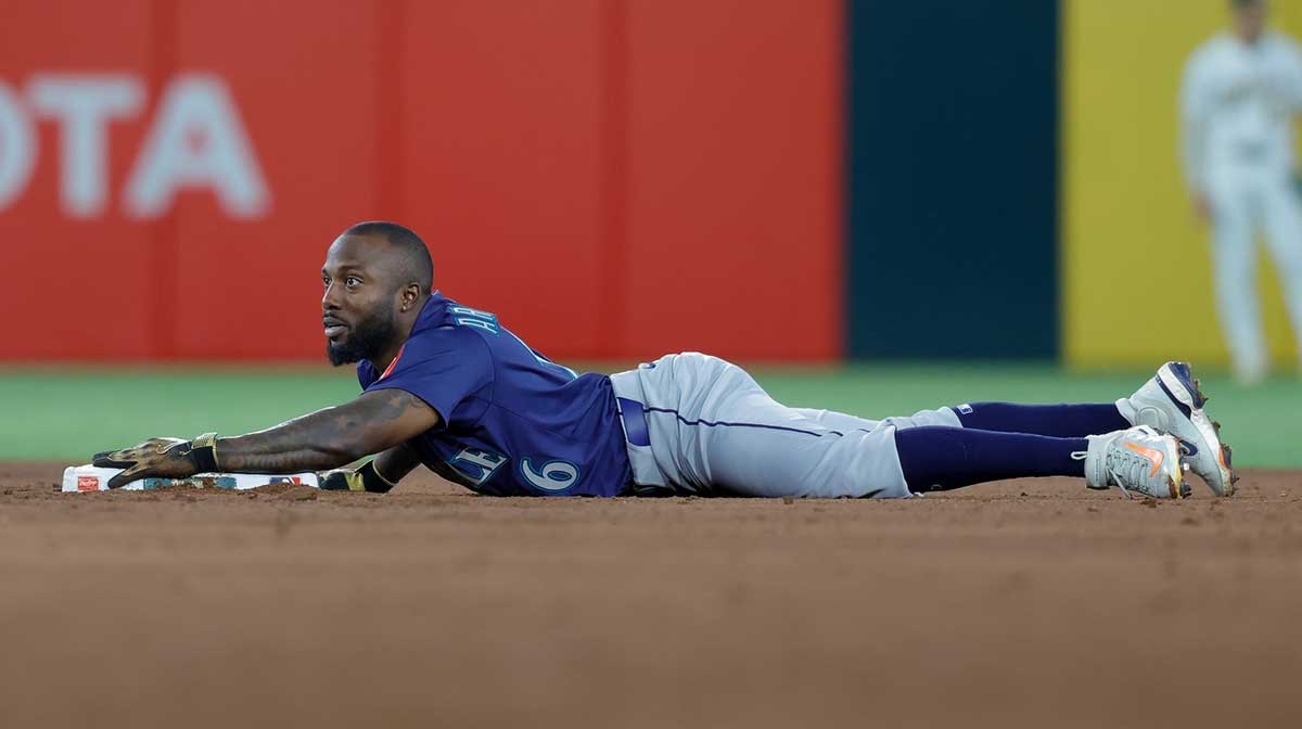 Mariners' Randy Arozarena joins exclusive list after steal vs. Athletics