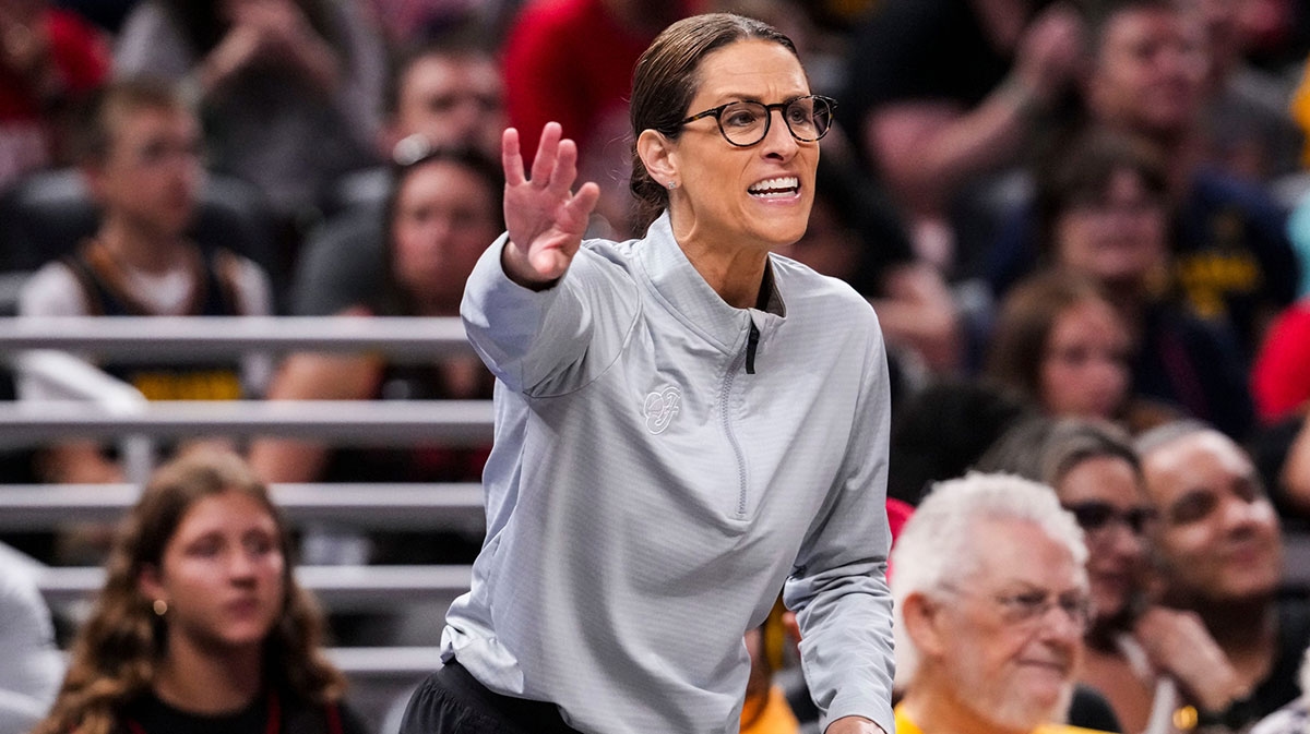 Fever's Stephanie White rips referees for ‘double standard' in loss to Wings