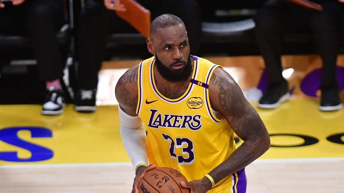 Lakers' LeBron James is going through it with his new love