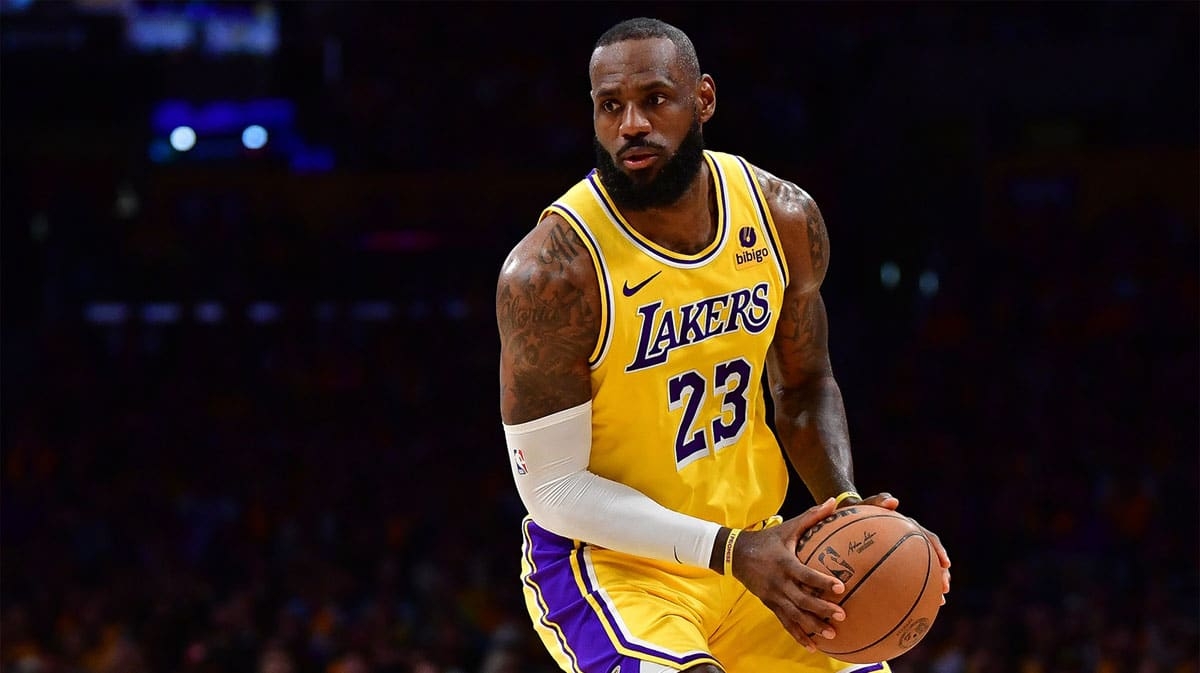 Lakers' LeBron James reacts to Jamie Foxx's big BET Awards night