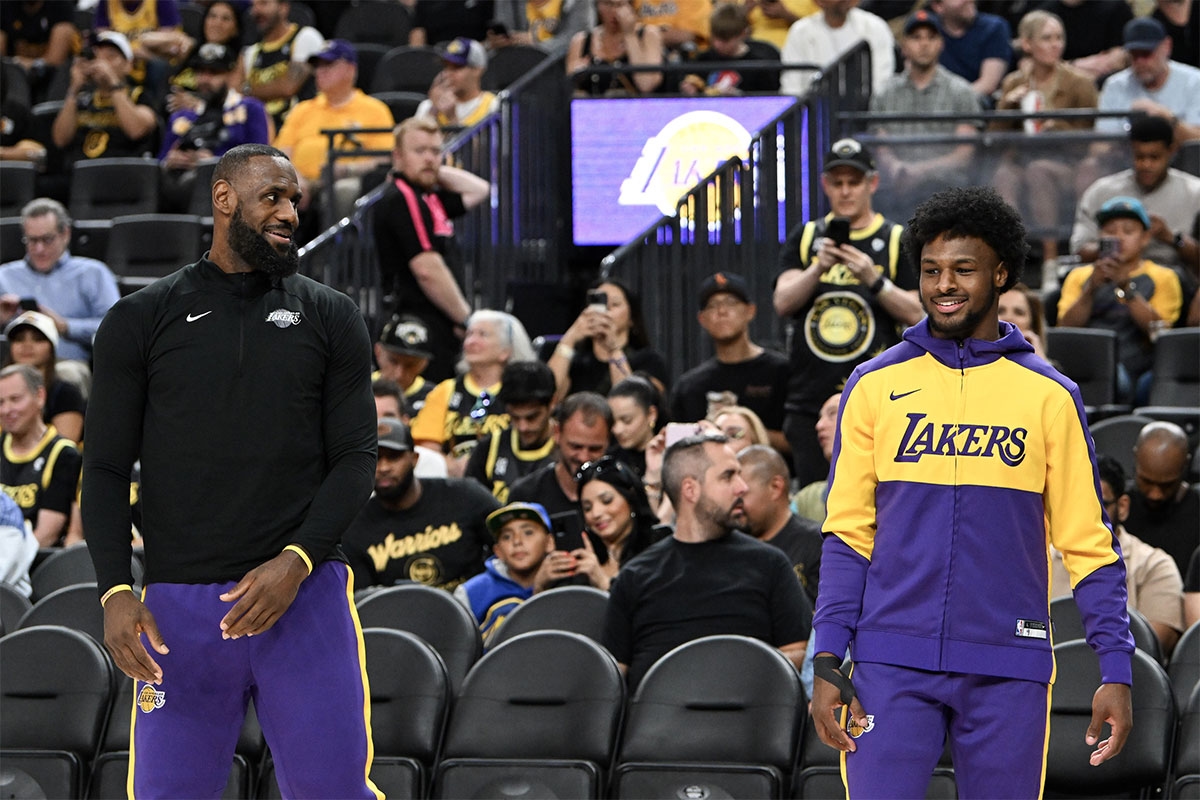 LeBron James' new golf obsession rubbing off on Bronny