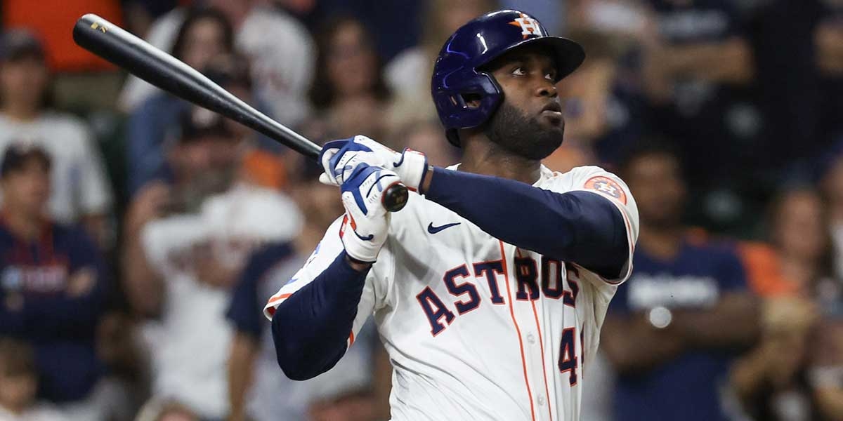 Astros' Yordan Alvarez takes big step toward injury return