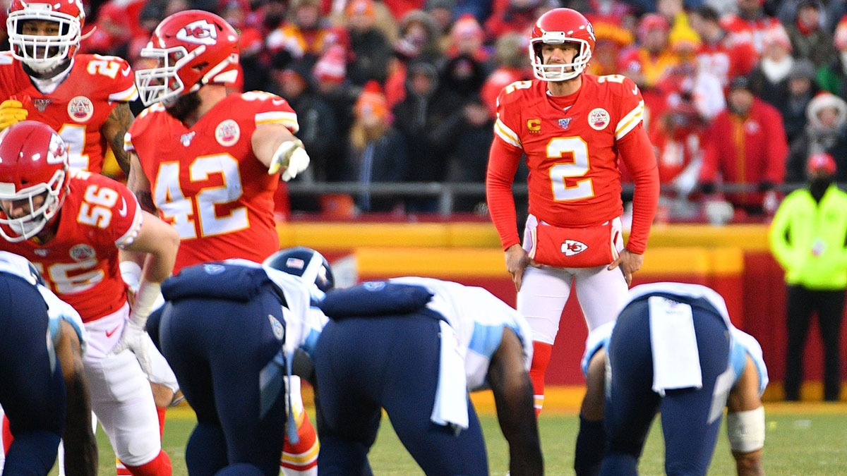 Former Chiefs' icon signs one-day deal to retire with Kansas City