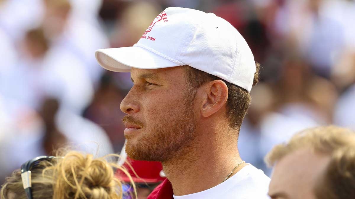 Watch Blake Griffin hilariously make NBA Cup announcement