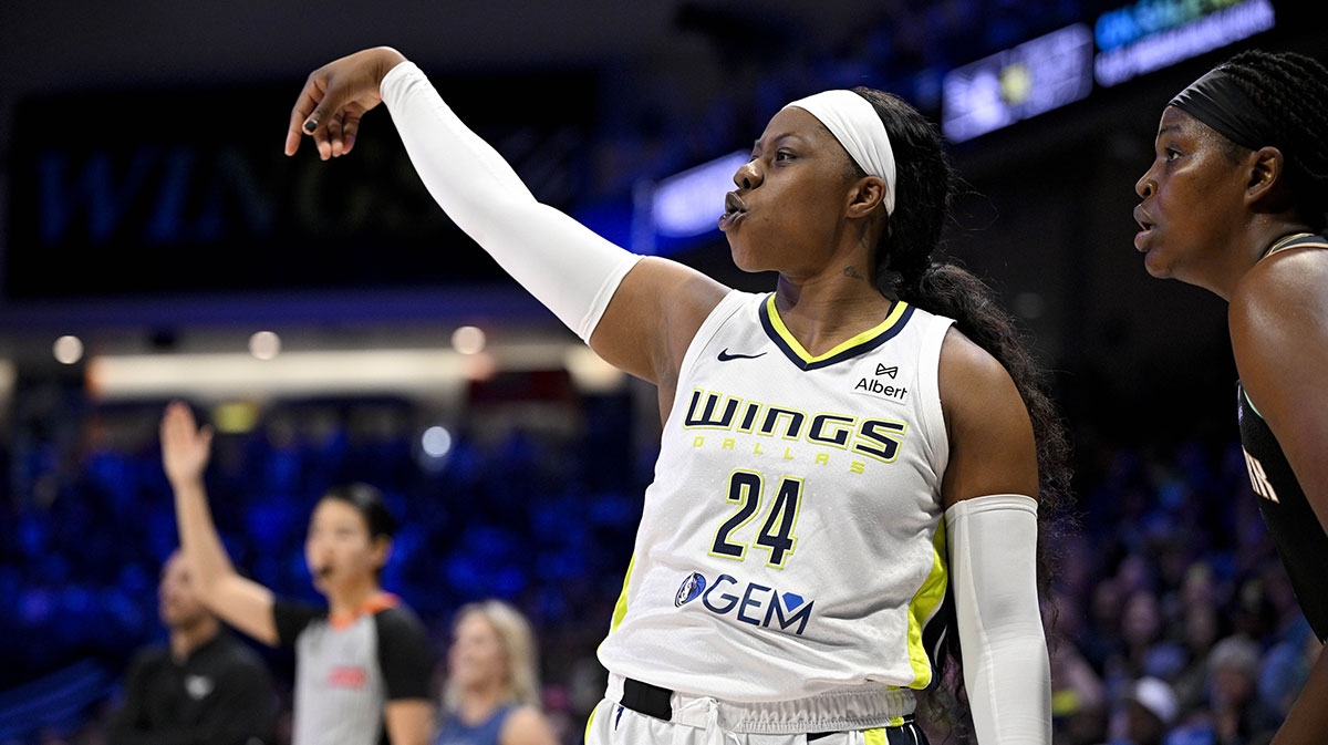 Wings' Arike Ogunbowale can't stop dropping dimes en route to new career-high