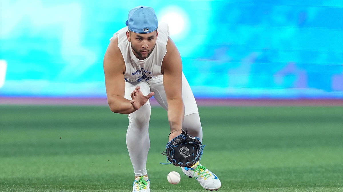 Blue Jays make roster moves as Bo Bichette deals with injury