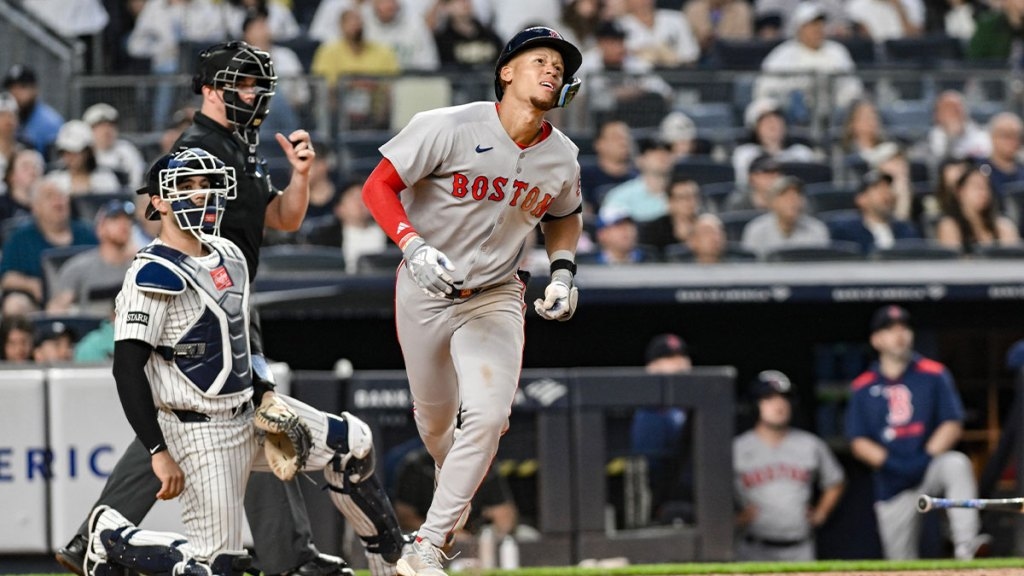 Red Sox' Kristian Campbell sets record straight on Rafael Devers first base drama