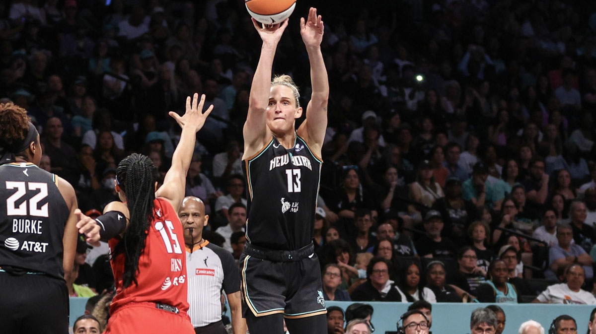 Sandy Brondello dubs Leonie Fiebich ‘most pure shooter' she's ever seen