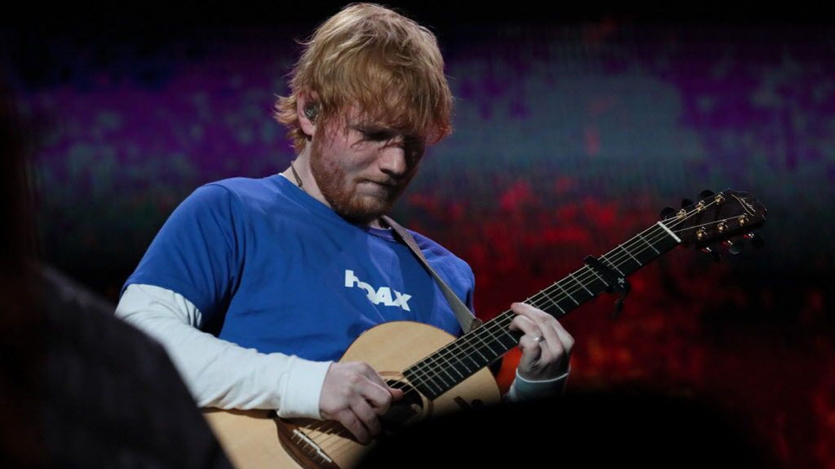 Ed Sheeran wows fans with debut performance of new song