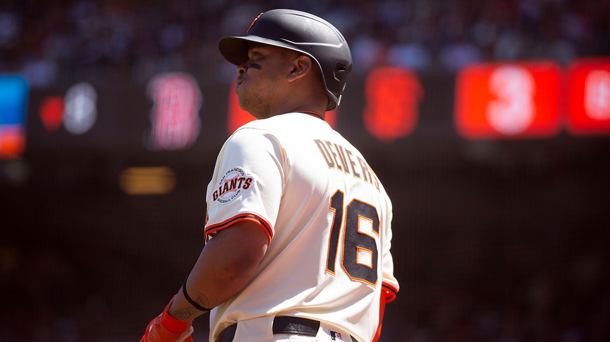 Giants' Bob Melvin downplays severity of Rafael Devers' groin injury