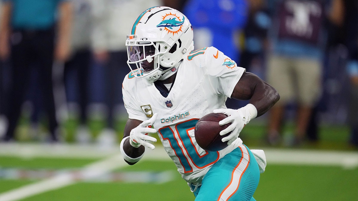 Tyreek Hill's strong message to Dolphins teammates after trade drama