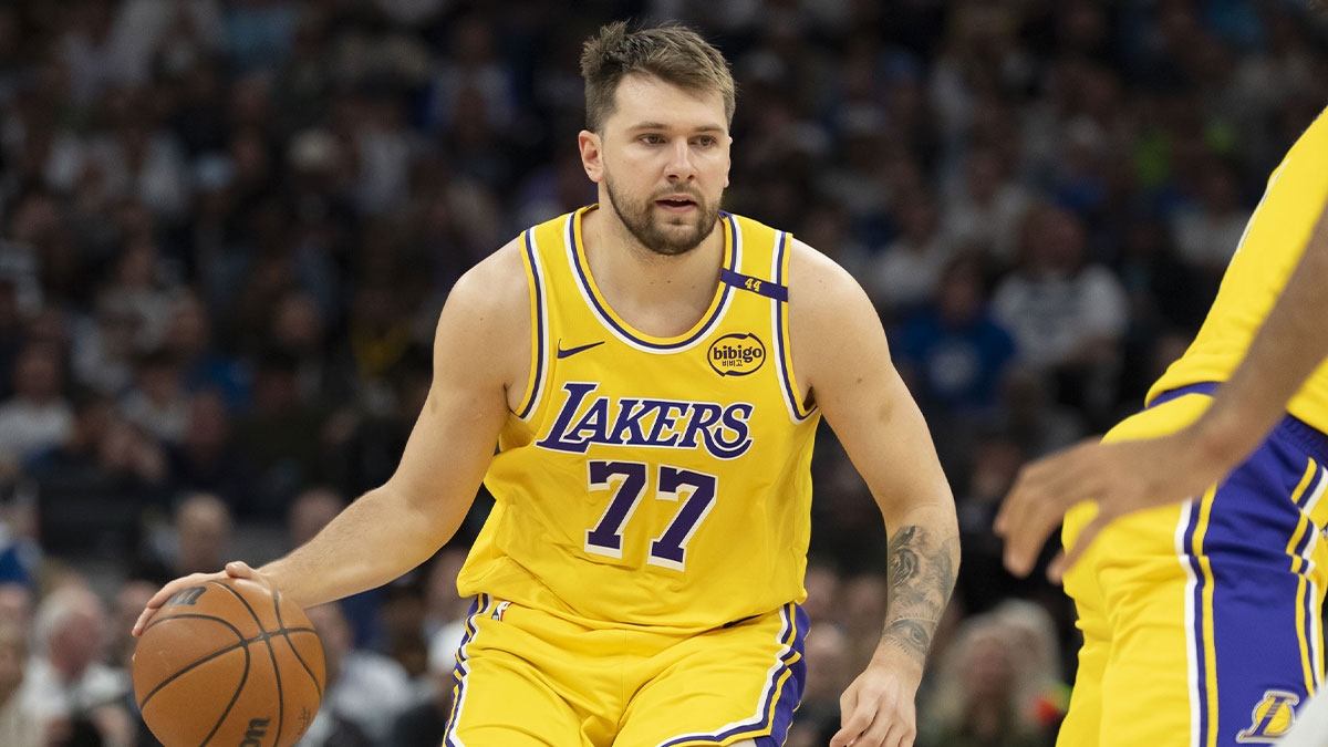 Lakers star Luka Doncic gets shoes signed by Aaron Judge in epic superstar crossover