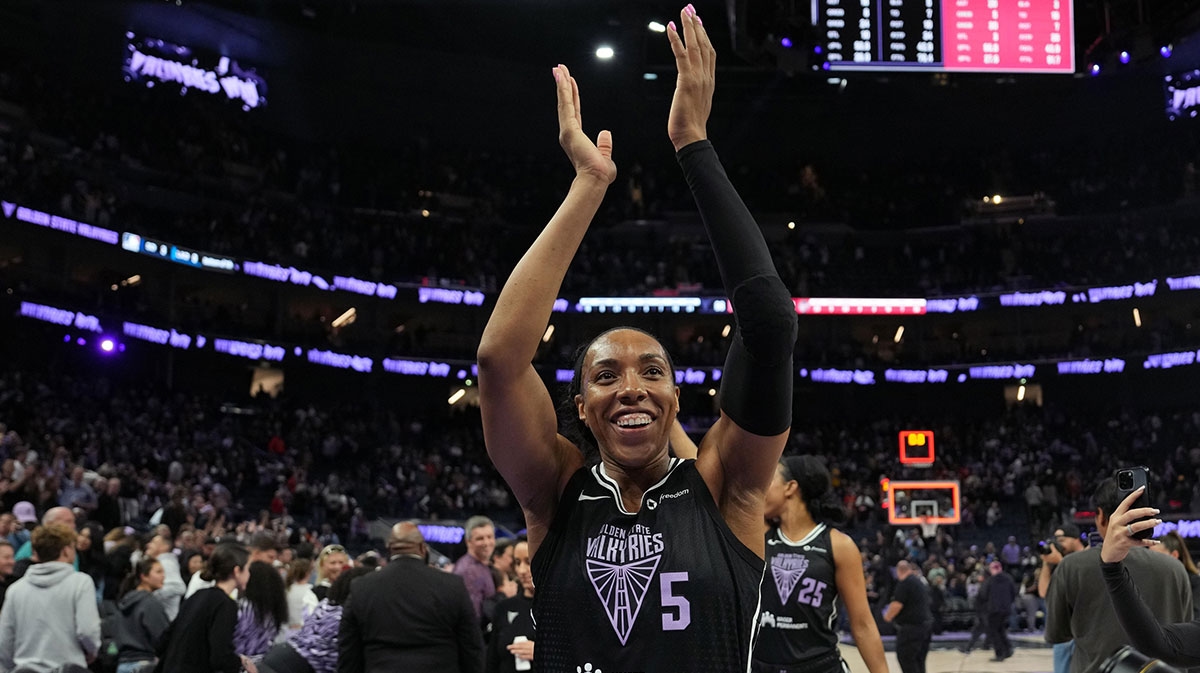 Liberty coach Sandy Brondello's heartwarming message to Kayla Thornton after All-Star selection