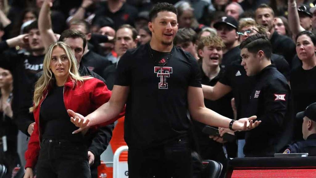Chiefs' Patrick Mahomes erupts with 3-word reaction to Texas Tech's win vs. Oklahoma