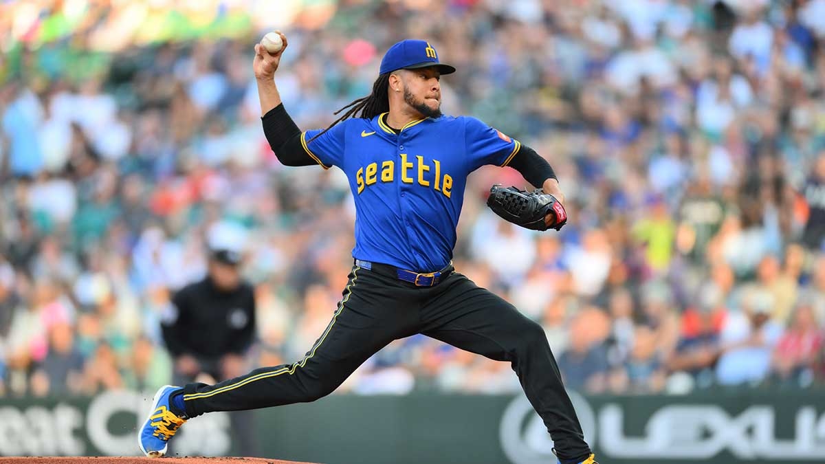 Mariners' Luis Castillo gets 100% real on clutch effort vs. Jose Altuve, Astros