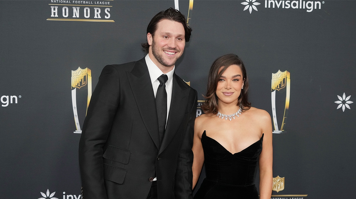 Josh Allen, Hailee Steinfeld tie the knot in California wedding