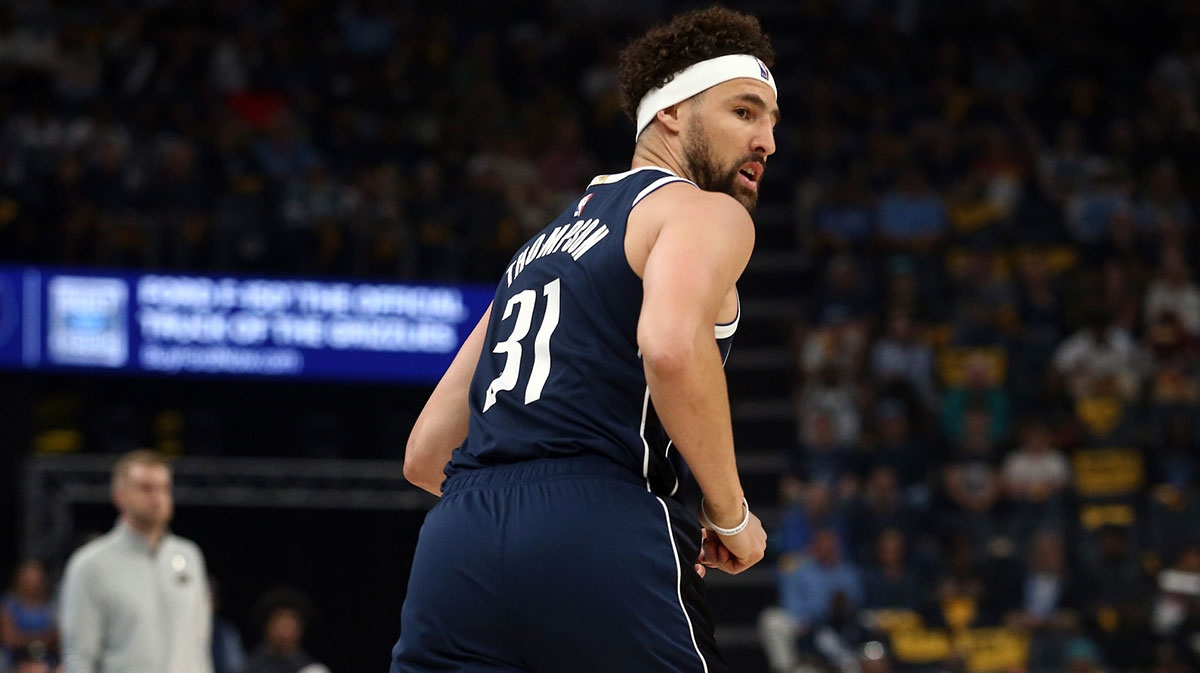 Mavericks' Klay Thompson leaves NBA fans speechless with insane 3-point shooting