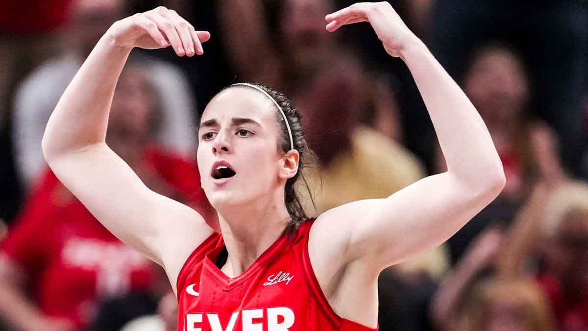 Fever's Caitlin Clark out-duels Sabrina Ionescu to hand Liberty first 2025 loss