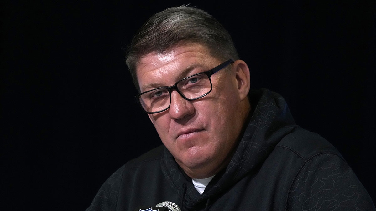 Buccaneers GM Jason Licht throws Devin White under bus with eye-opening claim