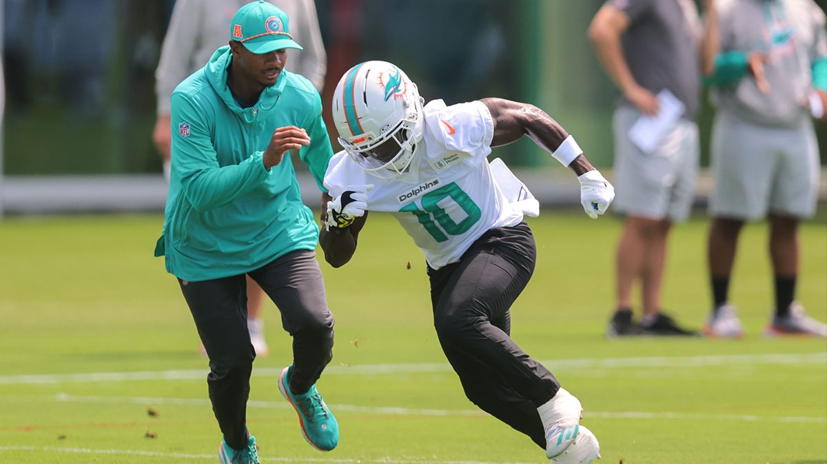 Dolphins' Tyreek Hill still ranks No. 3 on ESPN despite worst season since 2017