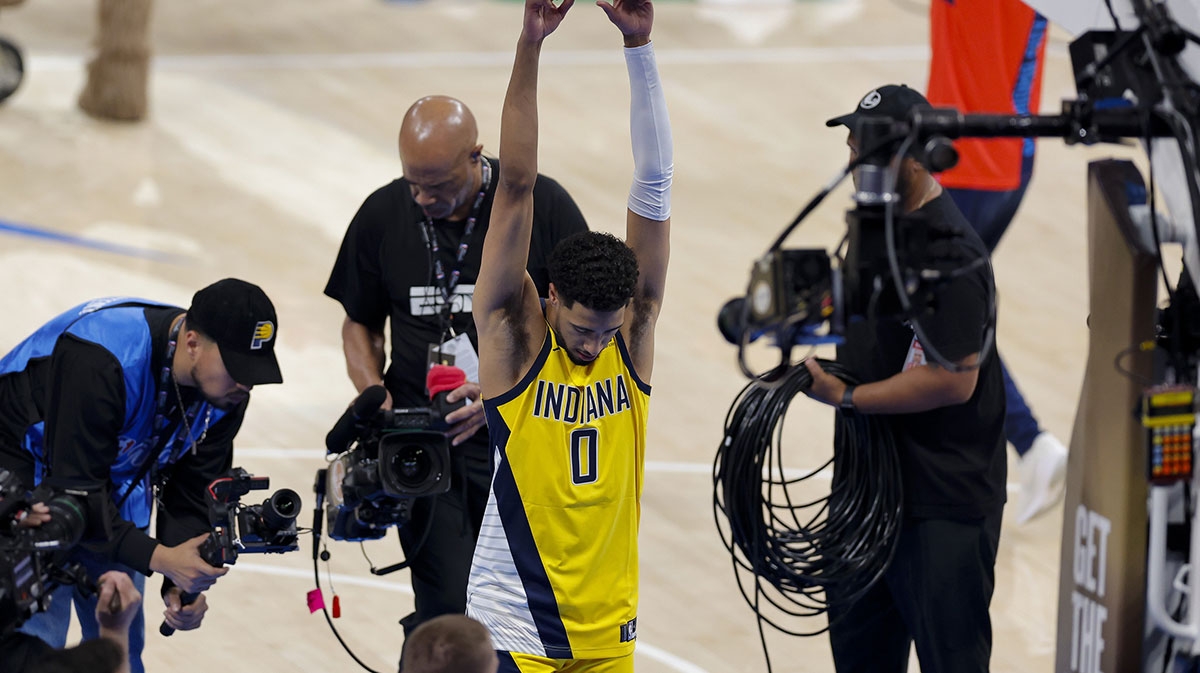 Pacers' Tyrese Haliburton has noticeable limp after Game 2 loss to Thunder