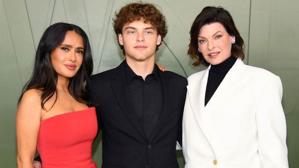 Linda Evangelista and Salma Hayek are blended-family goals