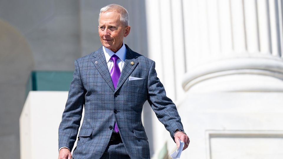 GOP centrists borrow hardliner tactics to sway Trump agenda