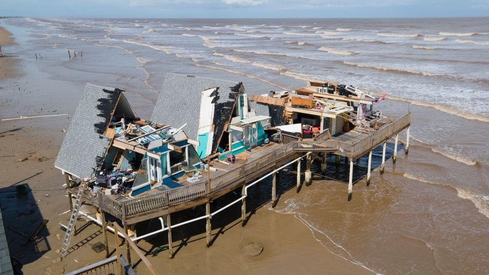 Scientists launch coordinated response to Trump's attempt to wipe credible climate research off the record