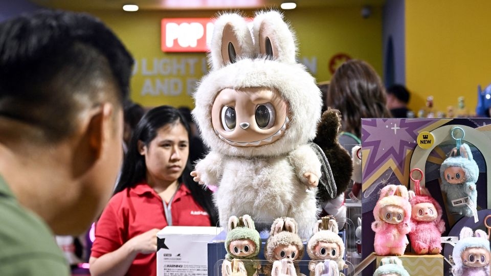 These toys are so hot that Chinese customs agents have seized hundreds of them in recent weeks