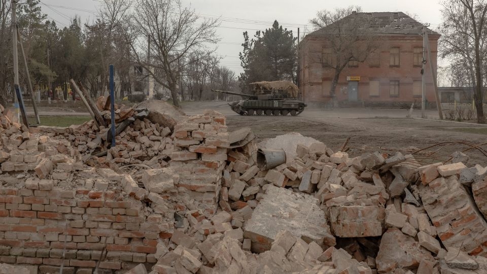 Russia claims to have pushed into central Ukrainian region for first time
