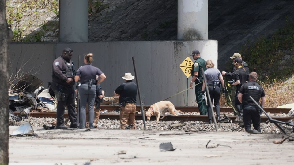 Pilots aboard small plane that crashed in a fireball reported ‘problem' with the rudder and could only make left turns, NTSB reports says