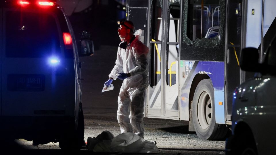 Empty buses explode in Israel in suspected terror attack