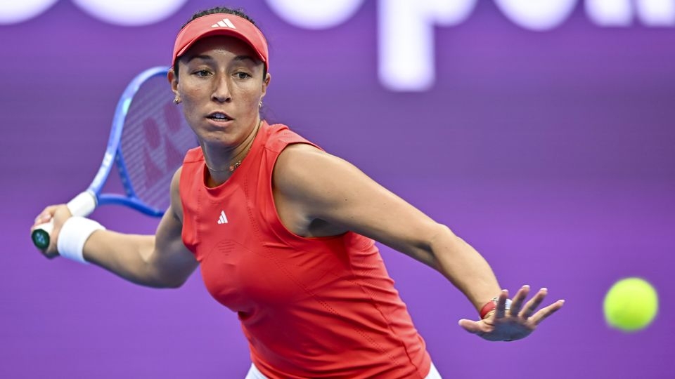 Tennis star Jessica Pegula flies fellow players from Texas to California in private jet