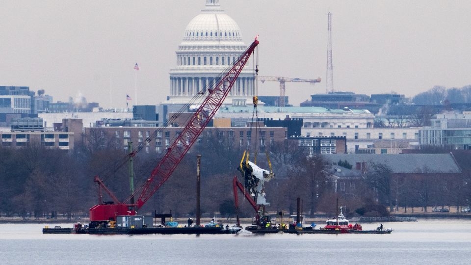 Investigators are set to brief lawmakers on the DC midair collision Thursday. Here's what we know