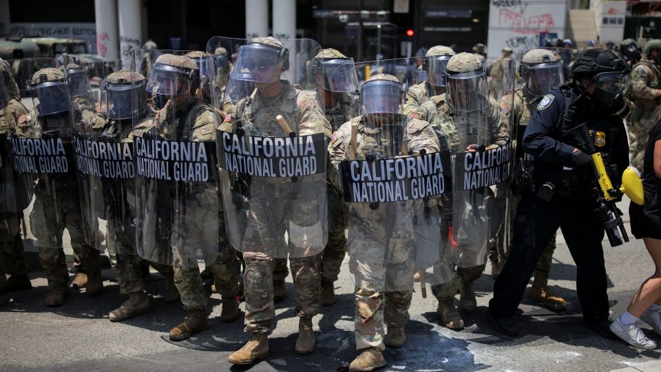 Trump's aggressive moves on immigration protests put Democrats in a political bind