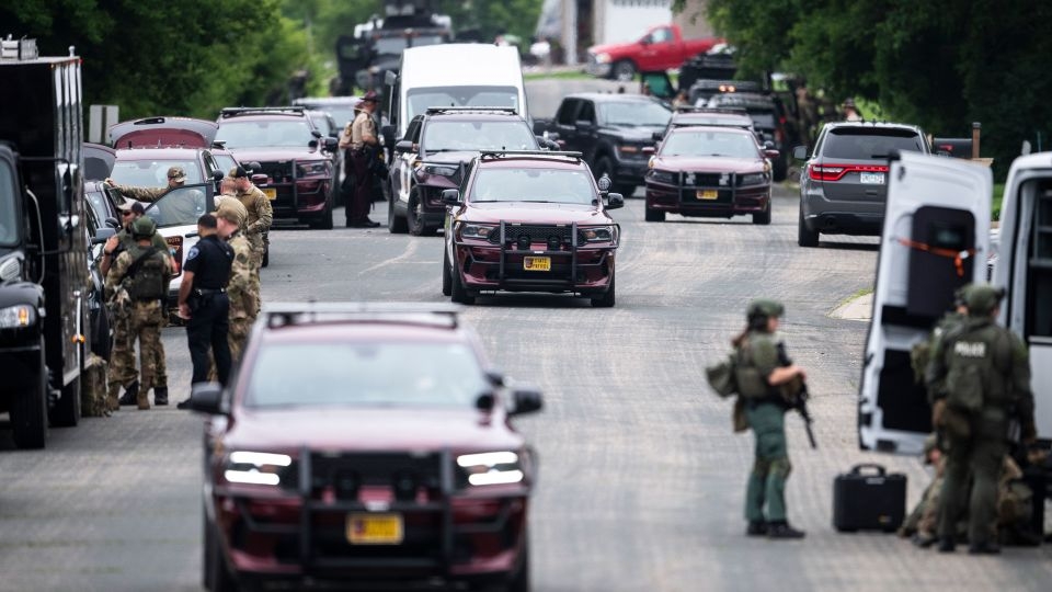 How to protect lawmakers, infinite workday, al fresco dining: Catch up on the day's stories