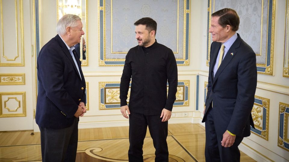 US senators meet with Zelensky in Kyiv as doubt cast over upcoming Ukraine-Russia peace talks