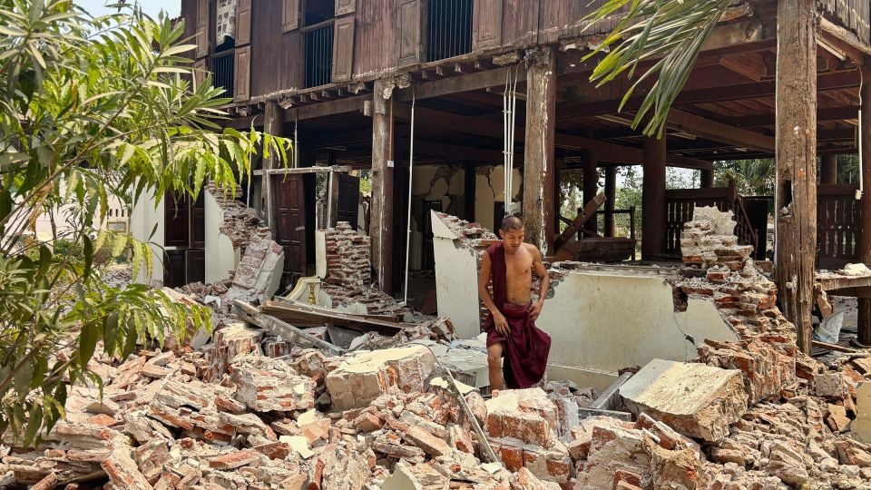 5 things to know for March 28: Myanmar quake, Stefanik nomination, Yemen group chat, Smithsonian, Collective bargaining